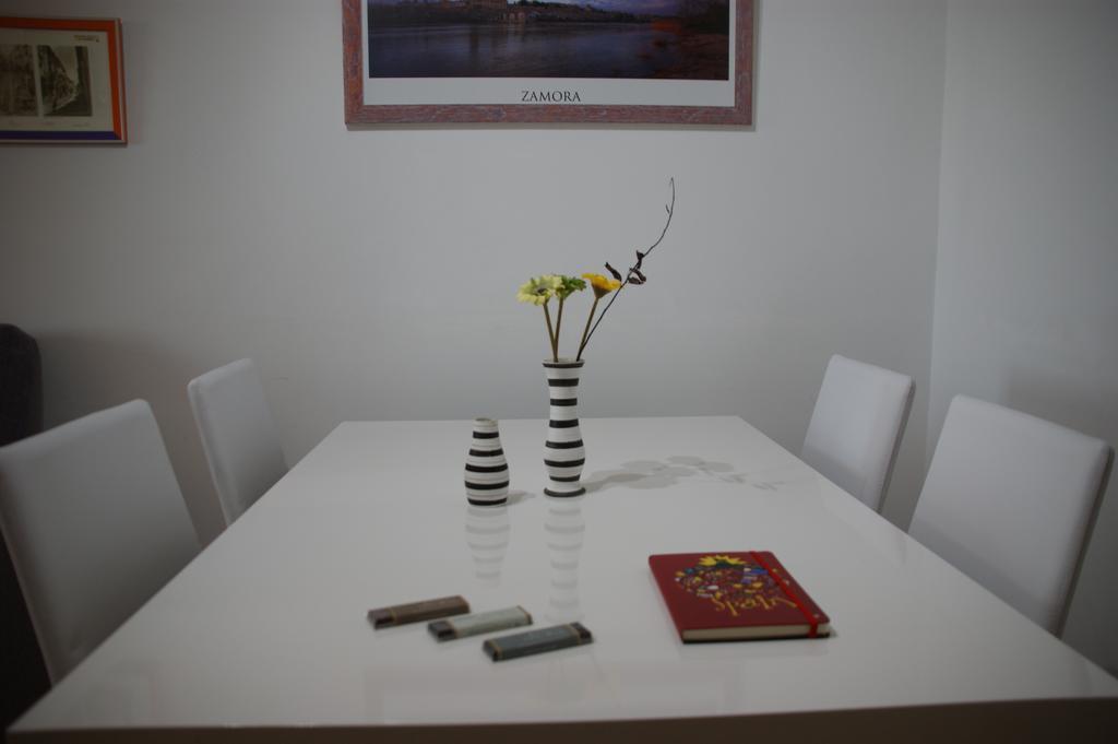 Apartamentos La Muralla Zamora Quarto foto